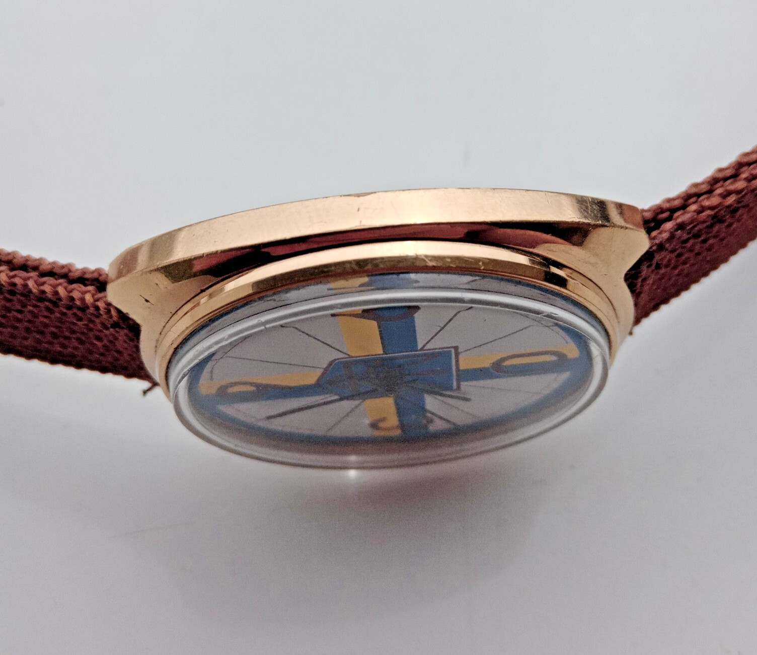 Vintage Soviet men’s mechanical watch “Raketa Big Zero.” 19 jewels. Running.