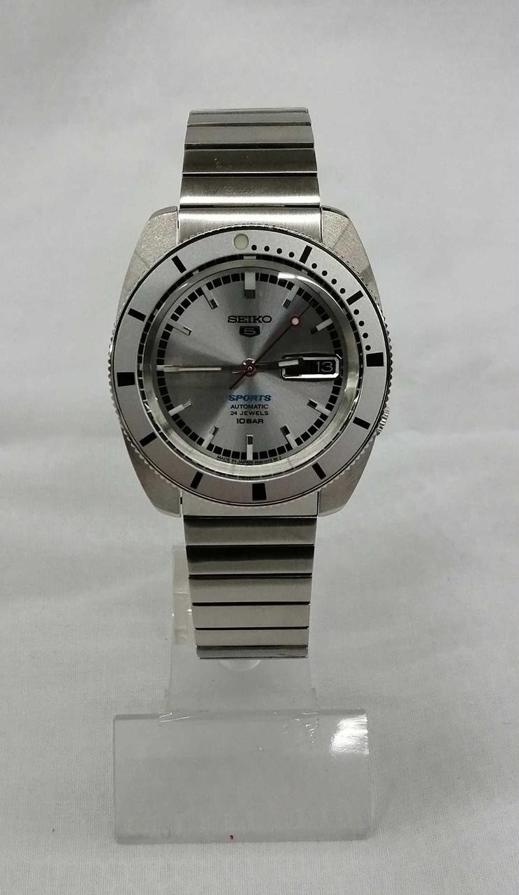 SEIKO Automatic Wristwatch Model 4R36 16CO