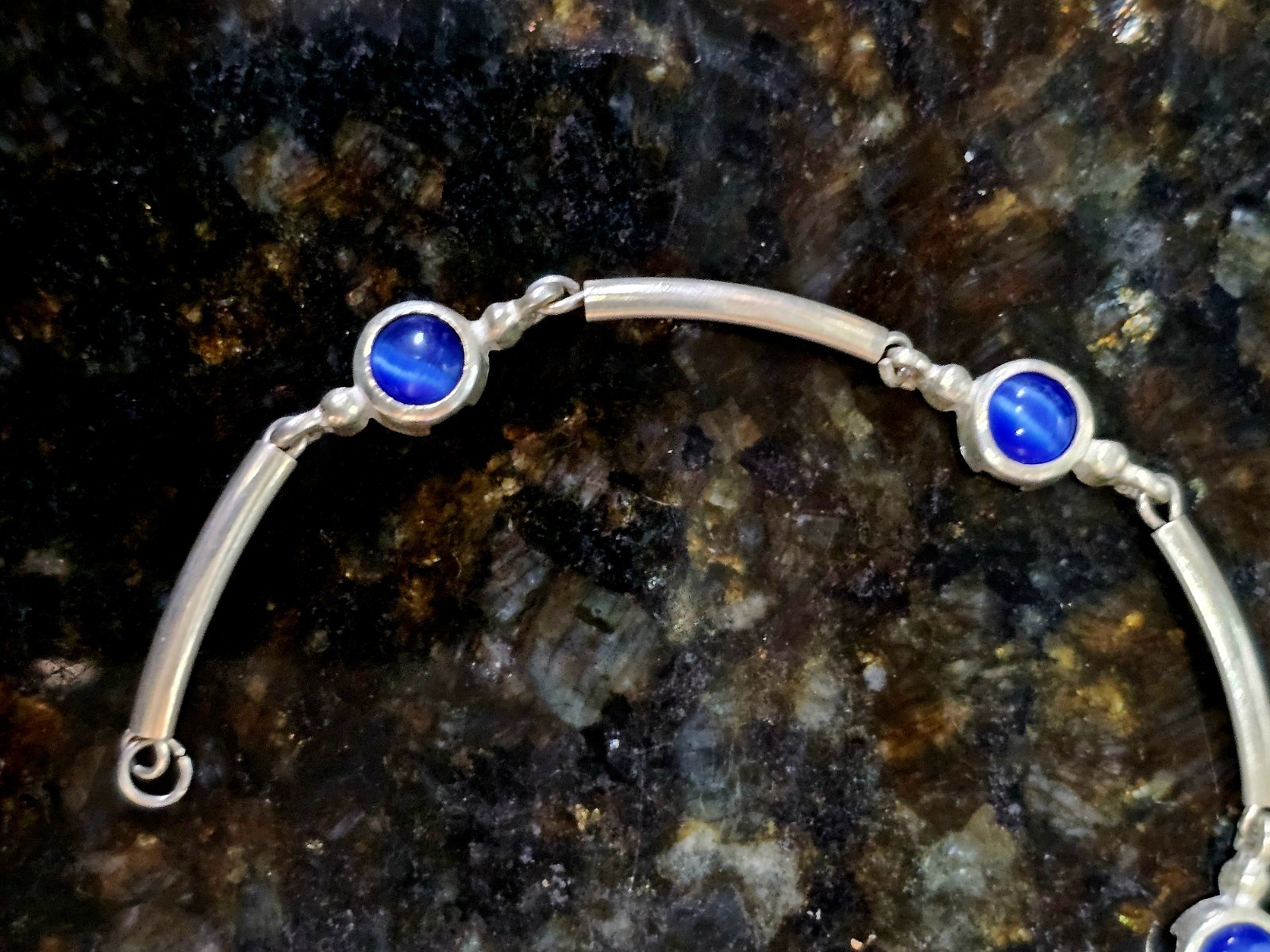 925 Sterling Blue Cat’s Eye Link Bracelet 7.7 Gram