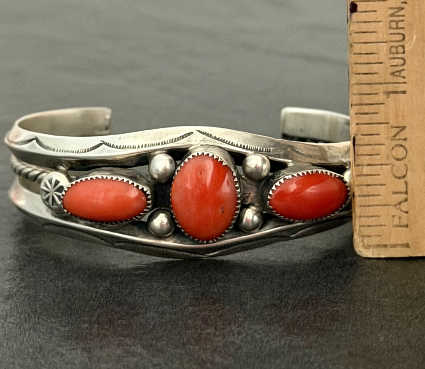 Vintage Native American Navajo Coral carinated Twisted Sterling Bracelet 6.5 in