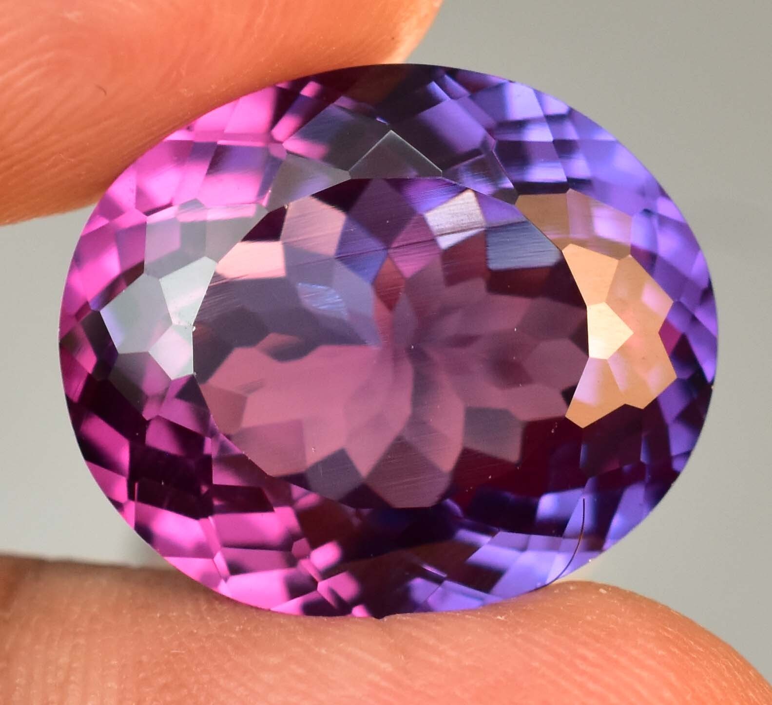 Flawless Natural Color Change Alexandrite 24.90 Ct Certified Oval Loose Gemstone