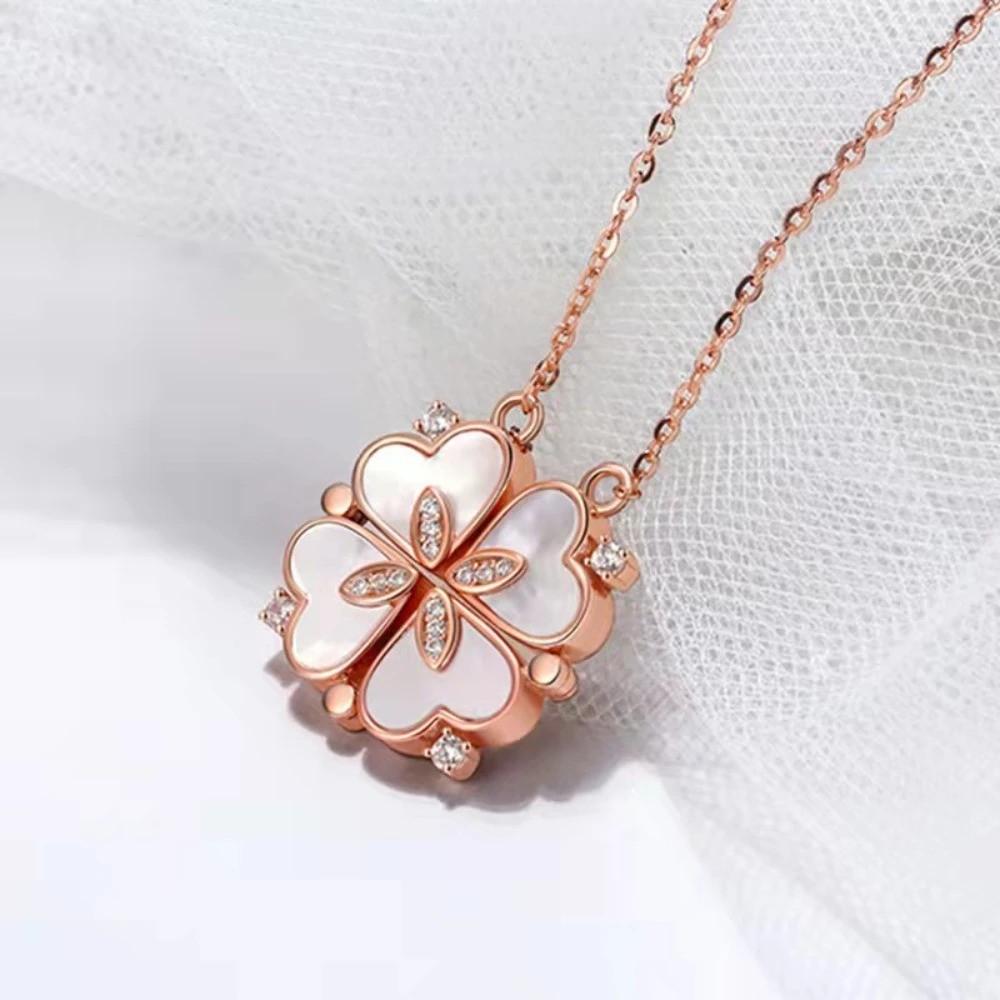 Four Leaf Clover Magnetic Folding Convertible Heart Pendant Necklace