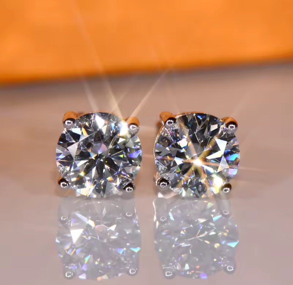 3mm/4mm/5mm/6.5mm/8mm/9mm/ 10mm/11mm Certified D VVS1 Moissanite Stud Earrings