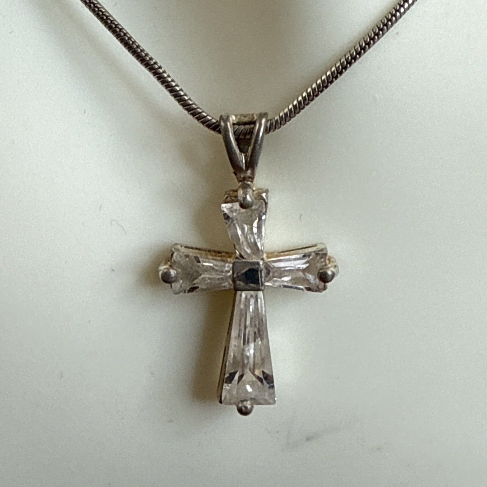 STERLING SILVER & Crystal Cross Pendant 1” w/ 1mm Width 16″ Chain