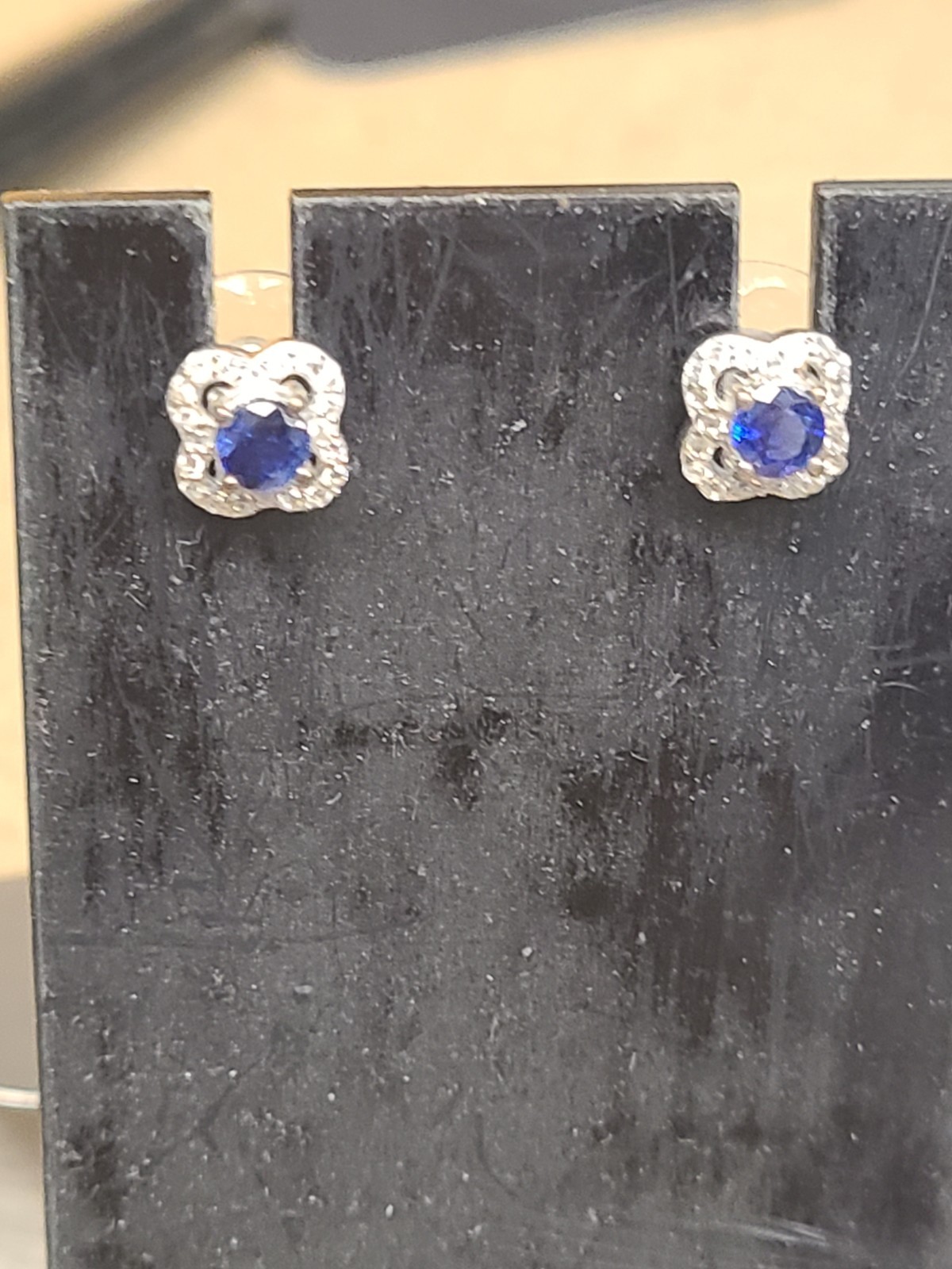 D’Joy AAA Kashmir Kyanite and White Zircon 1.00 ctw Starburst Earrings 925