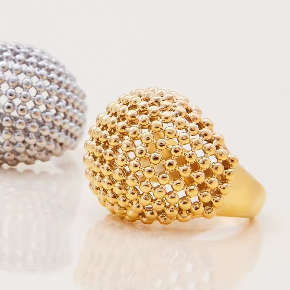 ZARD Mesh Dome Ring in 18K Gold Plate