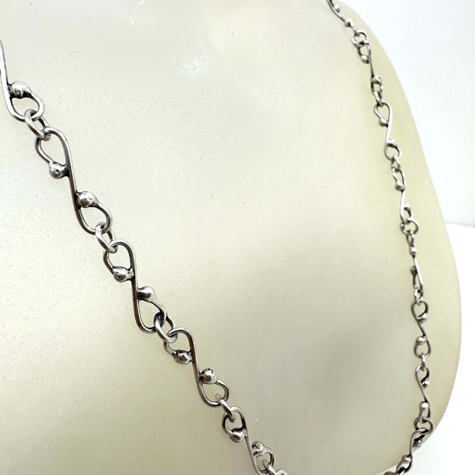 VINTAGE 925 STERLING SILVER HAND WROUGH LINKS CHAIN 22.5 IN. NECKLACE