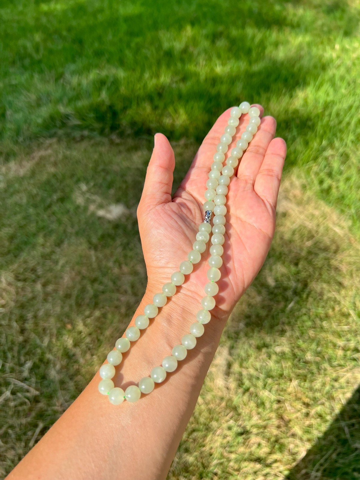 Light Green Nephrite Jade 7.8mm Bead 17″ Necklace H320 e
