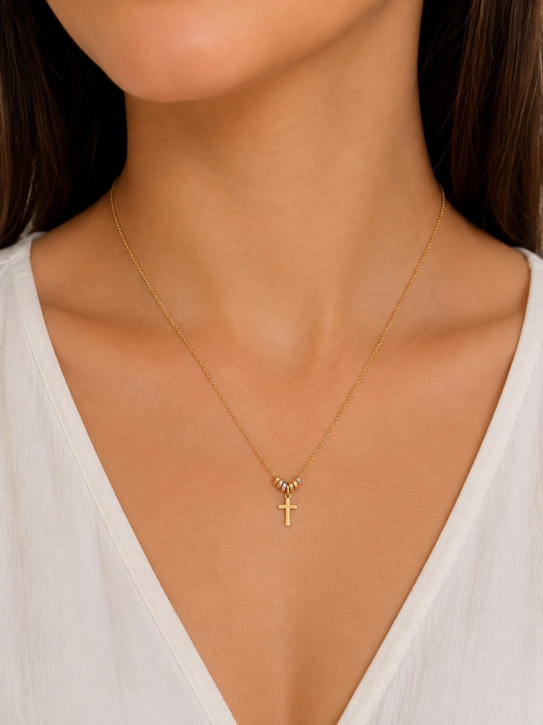 10K Solid Gold Tri Color Cross Necklace 17.5″/Collar Cruz Oro Sólido 10K 44.45cm