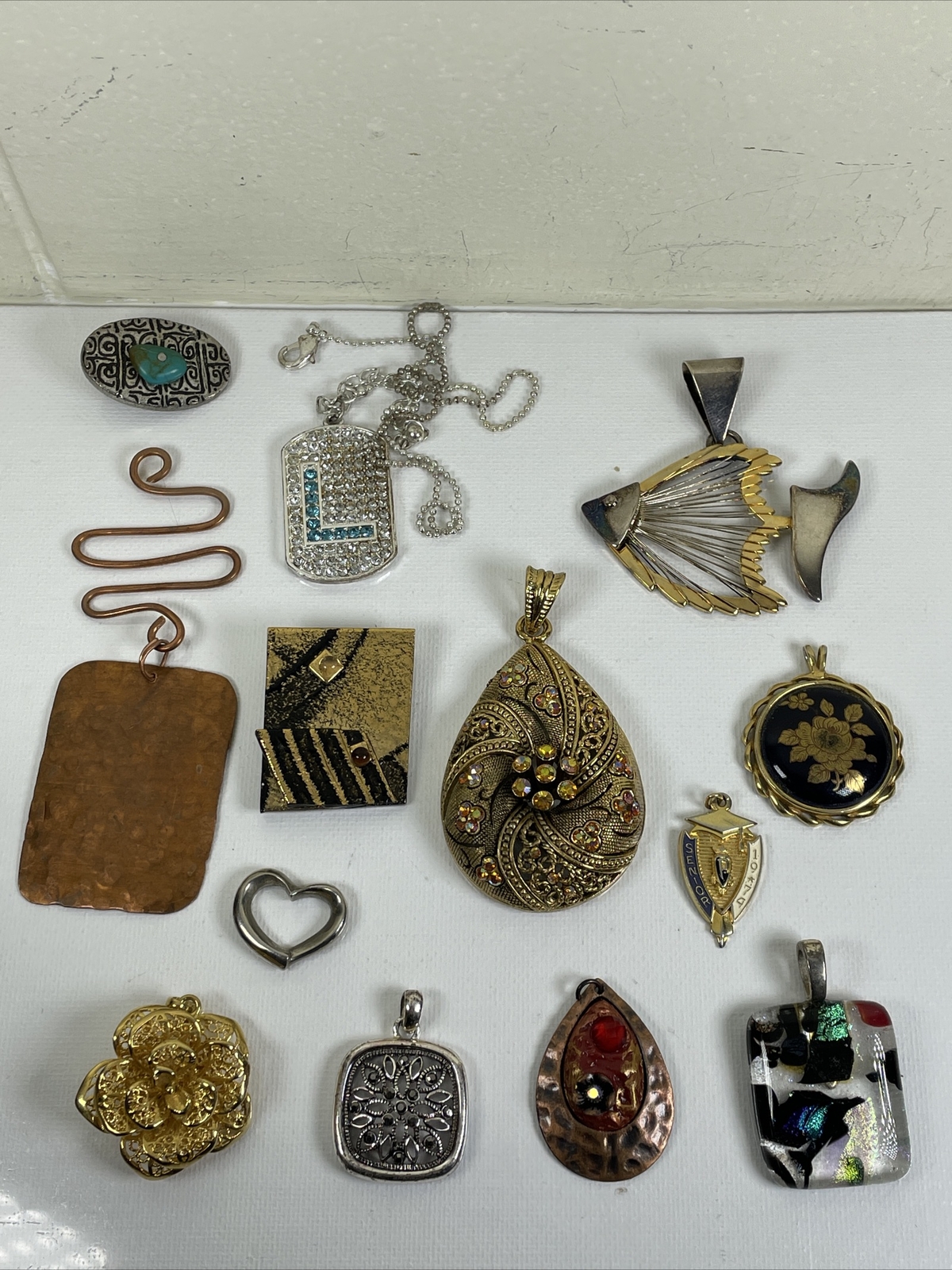 Mix Lot of Pendants Assorted Shapes Colors Sizes Jewelry Pendant Women’s 13 Pcs