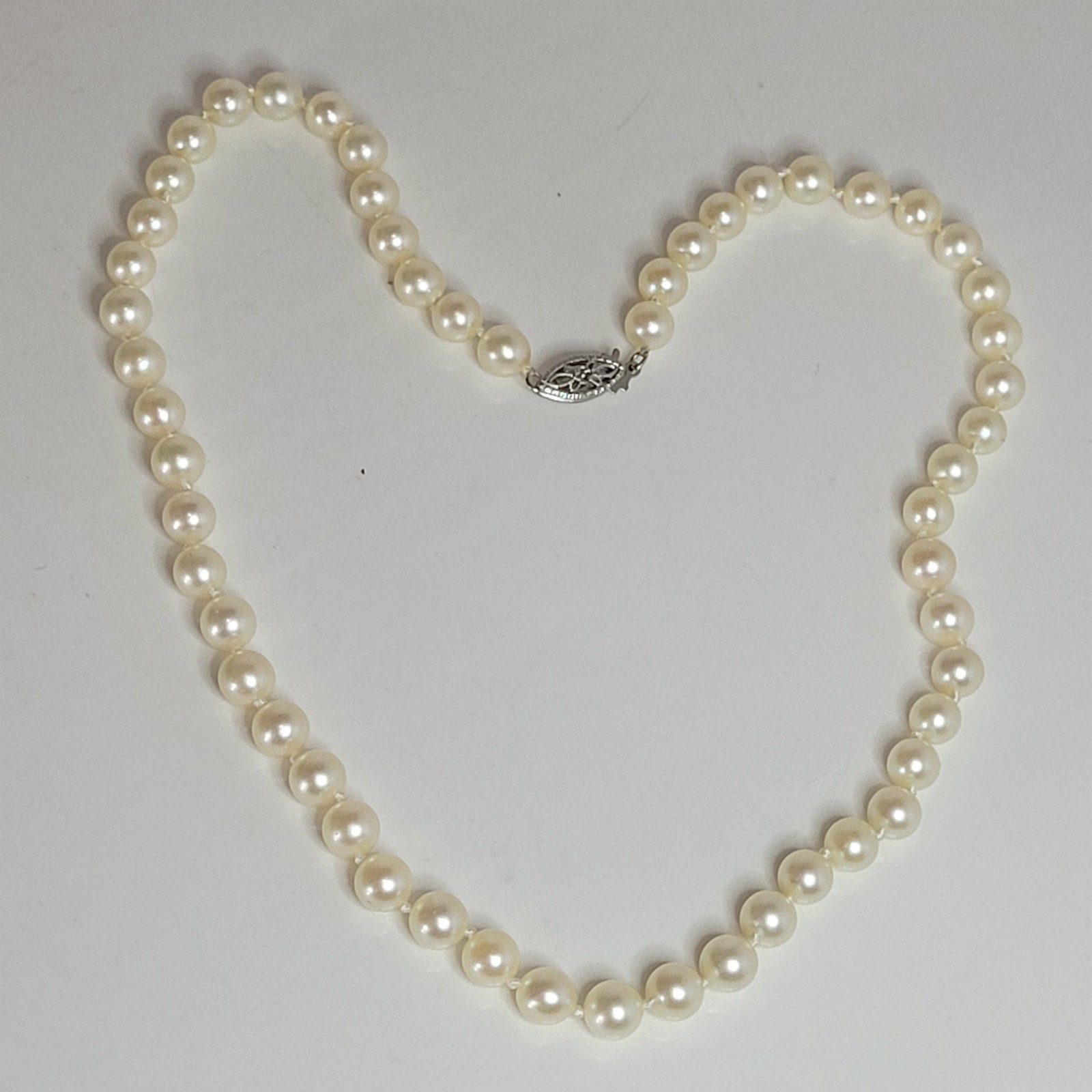 5.5mm Cultured Pearl Necklace cream white 14K Clasp vintage