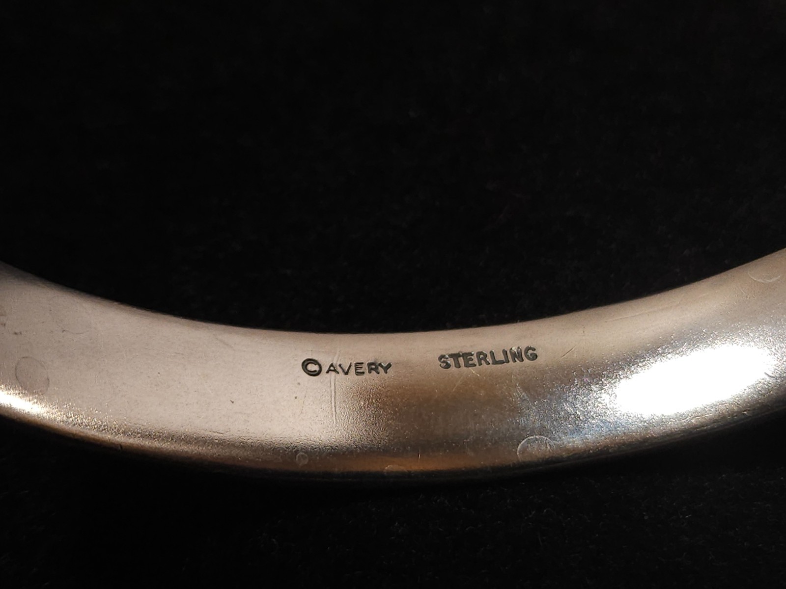 James Avery Retired Sterling Silver Noah’s Ark Bangle Bracelet