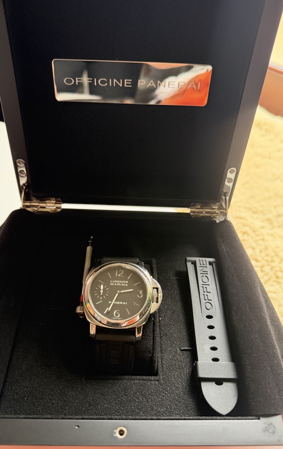 Officine Panerai Luminor Marina 44mm Manual Black Dial Rubber Strap Box