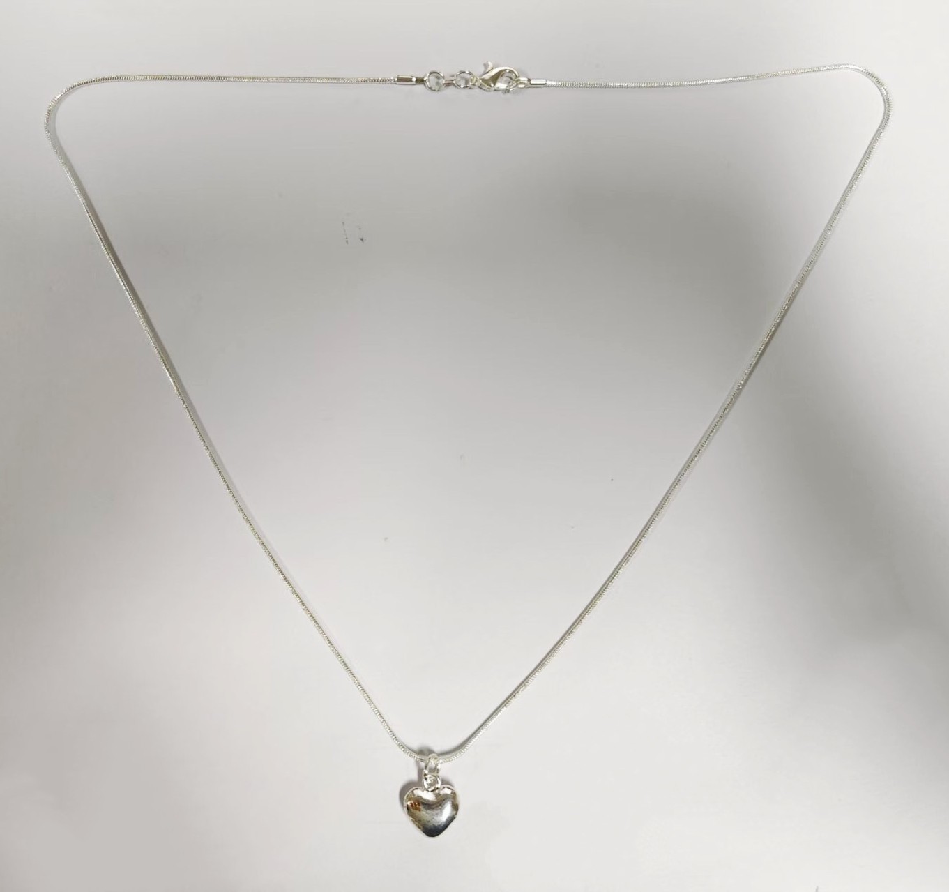 Classic Round Snake Chain Necklace Silver Plated Heart Pendant Versatile