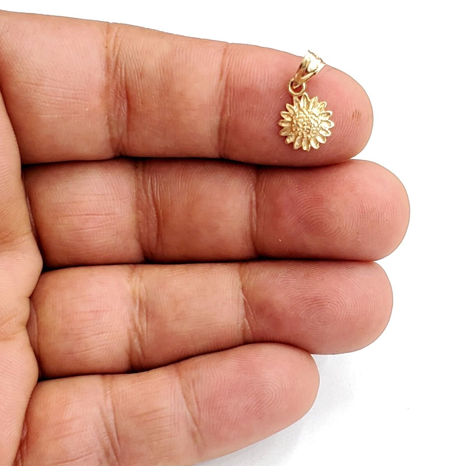 New 14k yellow Gold solid tiny sunflower girasol Pendant charm fine jewelry 0.7g