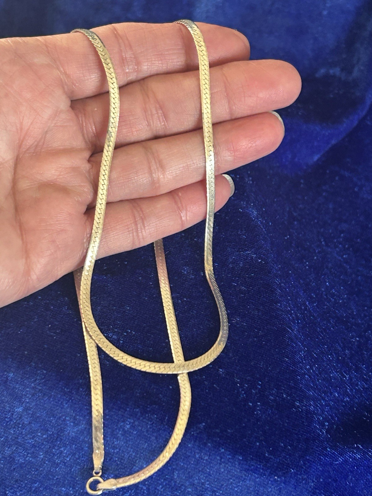 Vintage Sterling Silver Herringbone Chain Necklace 22.5 In (2 Slight Indents)