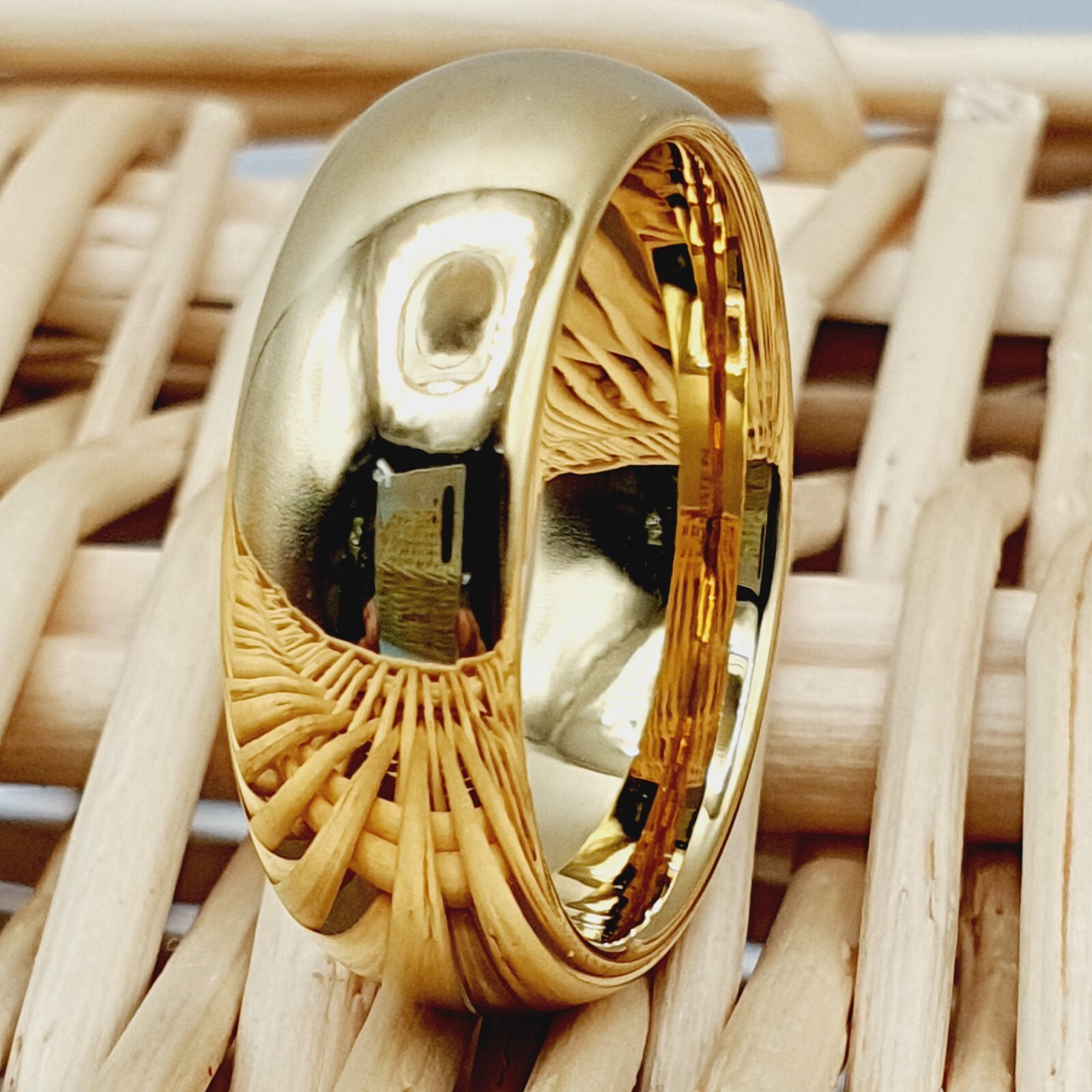 Gold Tungsten Ring Men’s Wedding Rings Comfort Fit Shiny Polished Band for Men