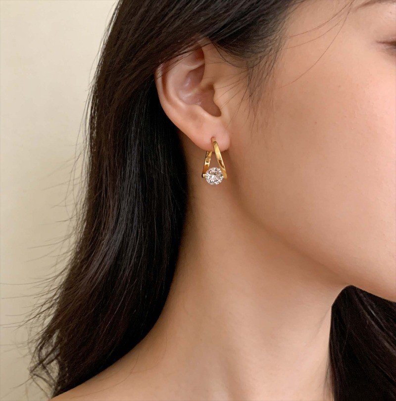 Women’s Fashion Golden Earrings Elegant Zircon Earrings Zinc Alloy Jewelry Gift