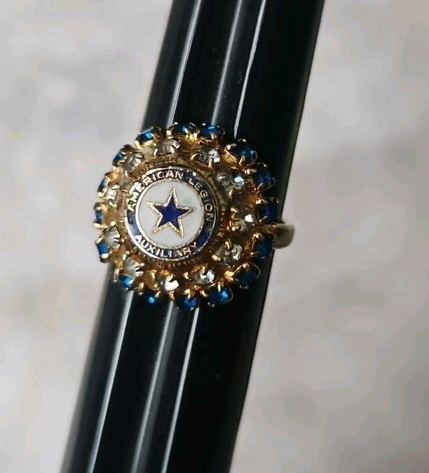Vintage American Legion Auxiliary Adjustable Gold Tone Rhinestone Fashion Ring
