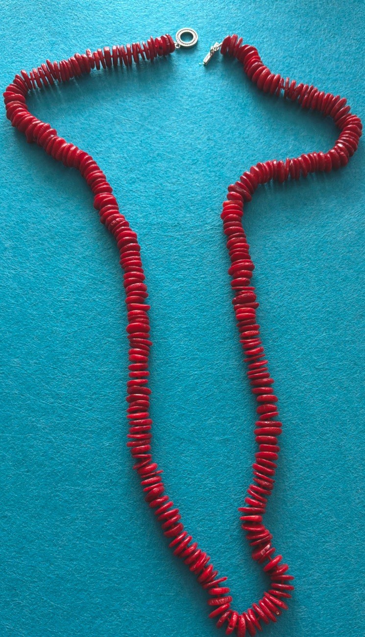 VINTAGE RED SEA BAMBOO CORAL DISC NECKLACE