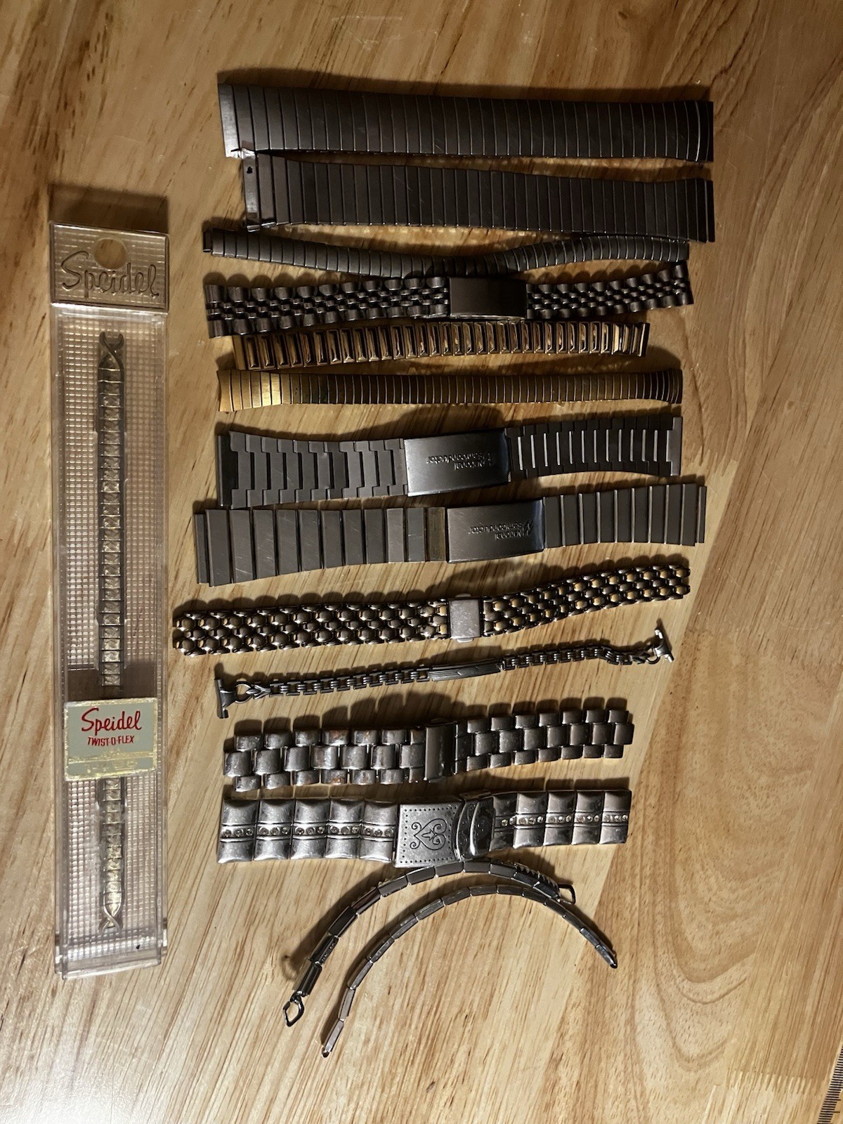 Huge Lot of Vintage Watch Bands Mixed Metal For Parts Repair & Jewelry Making!