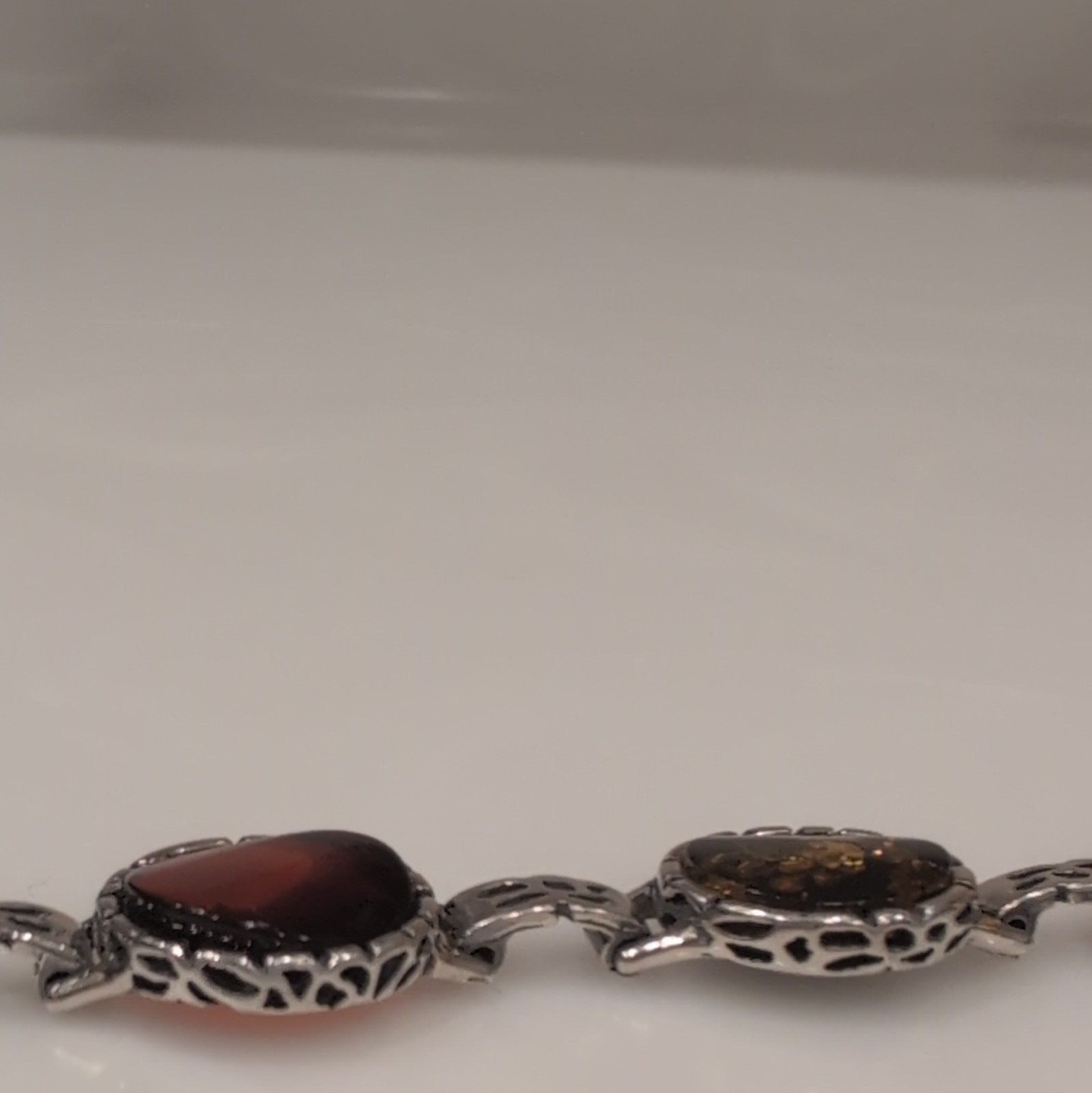 925 Sterling Silver Link Bracelet Oval Cabochon Bezel Red Stones 8 in