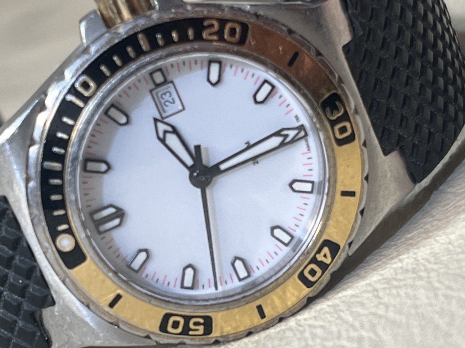 Allon’s Diver 20 ATM/200M Diving Watch