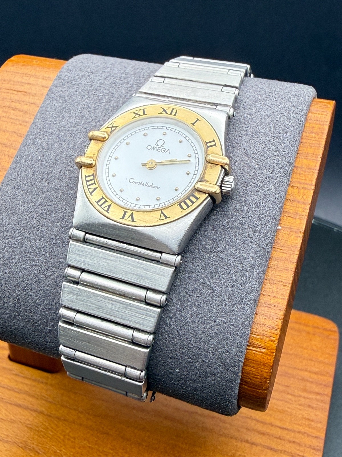 Omega Constellation Two-Tone Quartz Watch Swiss Made 5.5″ Bracelet Vintage