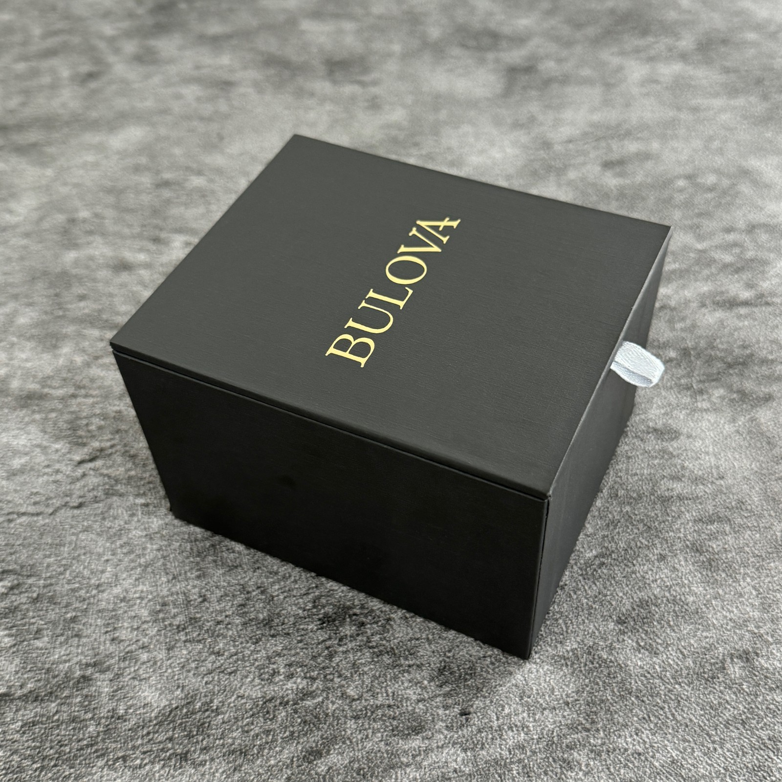 Bulova Classic Collection men Stainless Steel watch Gray Dial Men’s Watch 96B261