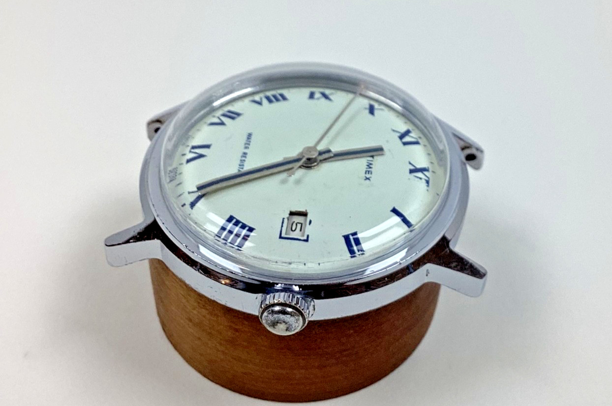 1974 Timex Marlin 35MM Roman Numeral Date Watch 2655002574 Runs New Band Read