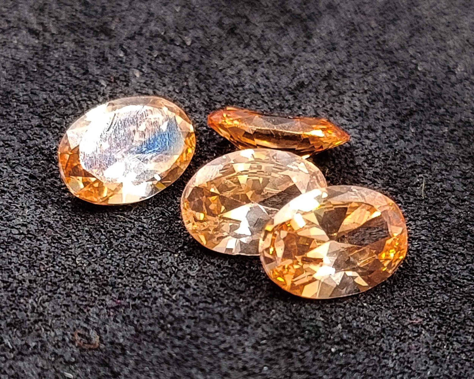 4 Pcs AAA Grade Natural Ceylon Padparadscha Sapphire 7x5mm Oval Cut Gemstone AKQ