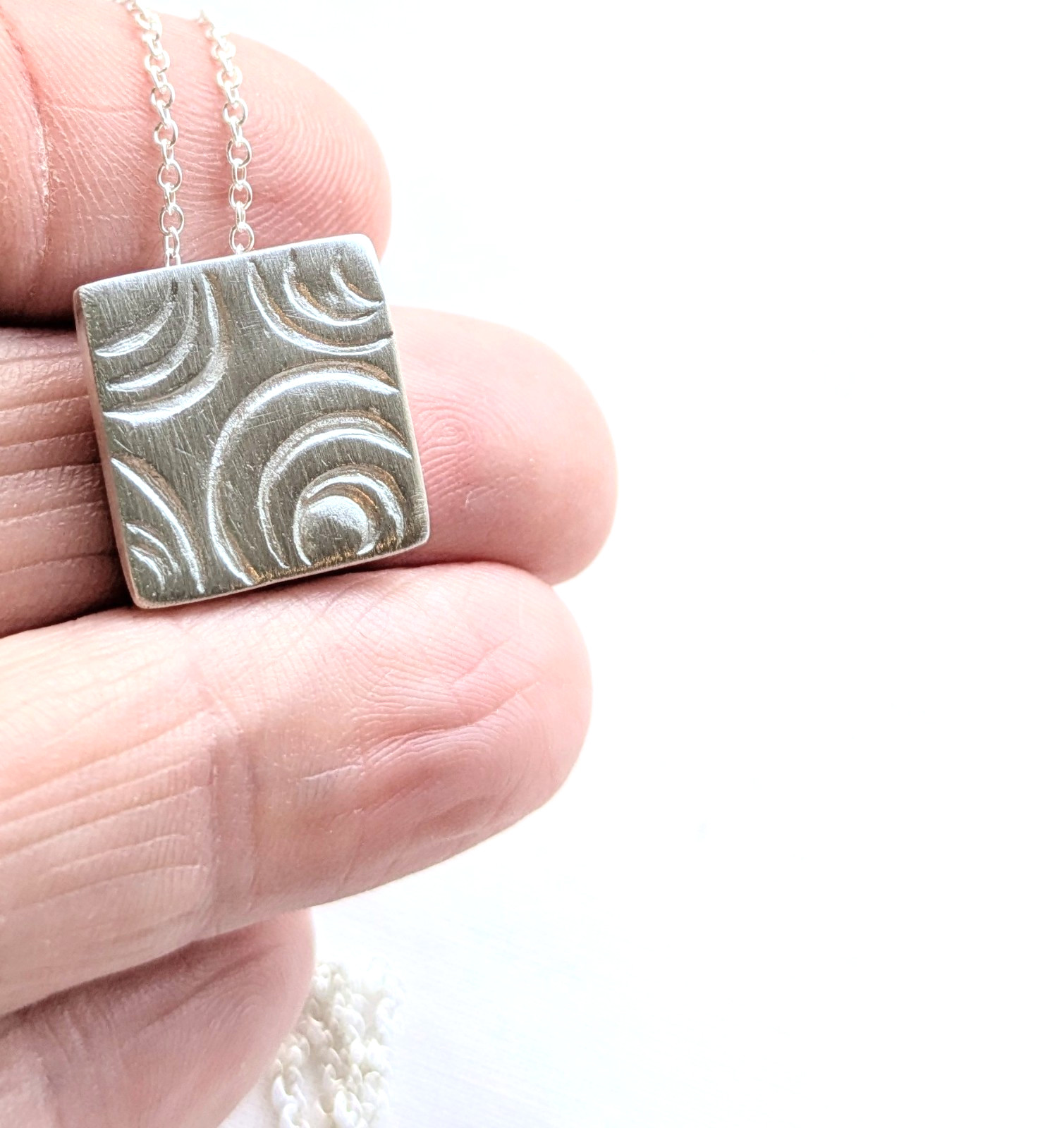 Handmade UK 999 Fine Silver Concentric Circles 15mm Square Pendant Necklace Gift