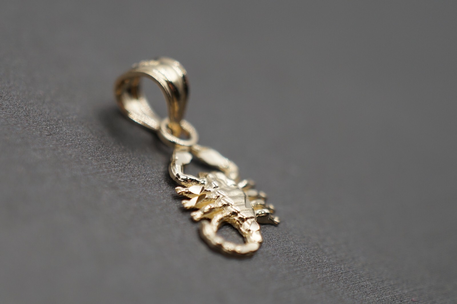 10K Solid Yellow Gold 0.65″ Super Tiny Diamond Cut Scorpion Charm Pendant.