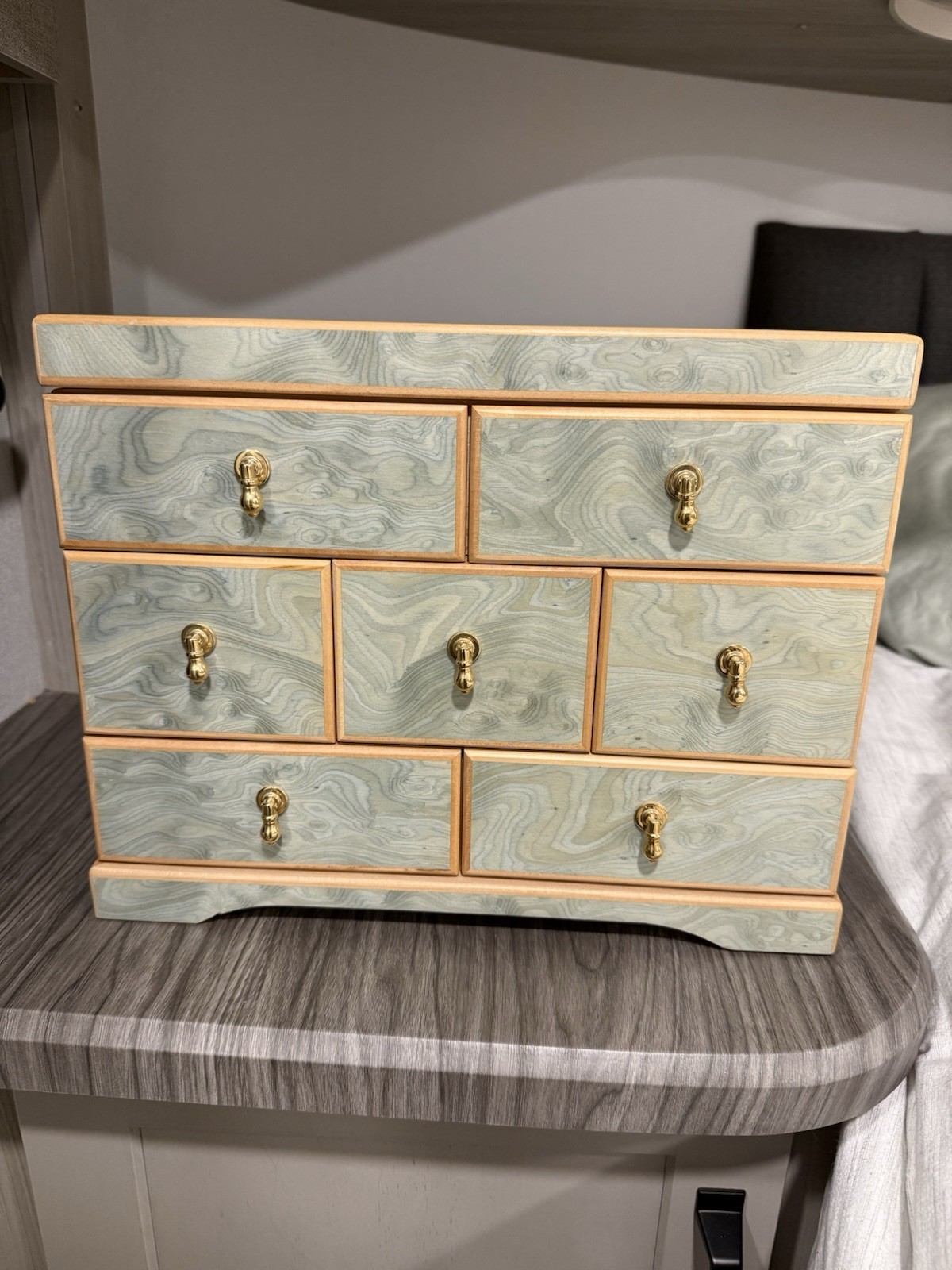 Agresti Italy Jewelry Box Chest 7-Drawer Marbled Green Suede Lined Gold Hardware