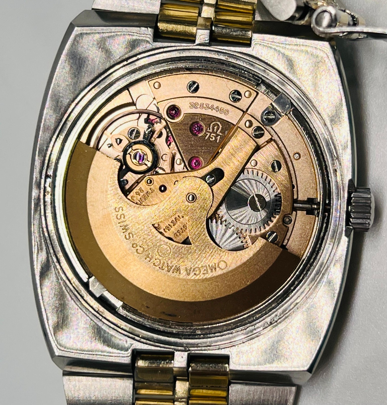 Vintage Omega Constellation Chronometer C-Shape Automatic Men’s Wristwatch