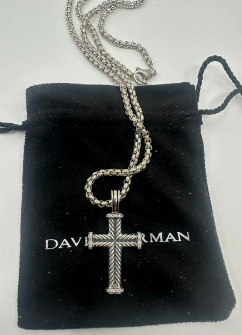 David Yurman 925 Silver Chevron Cross Necklace 24″ with Diamonds