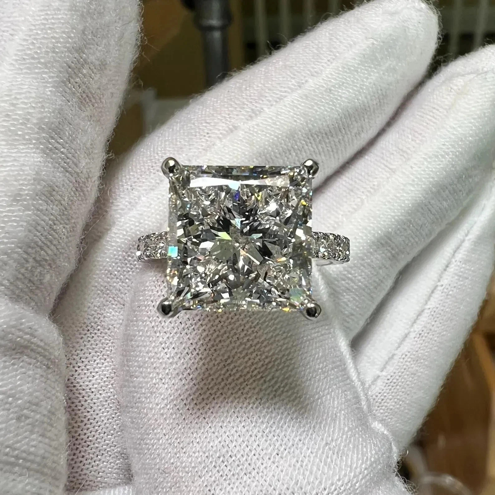 6 CT Certified Princess Cut White Diamond Ring, Tariffs FREE & Matching Studs.