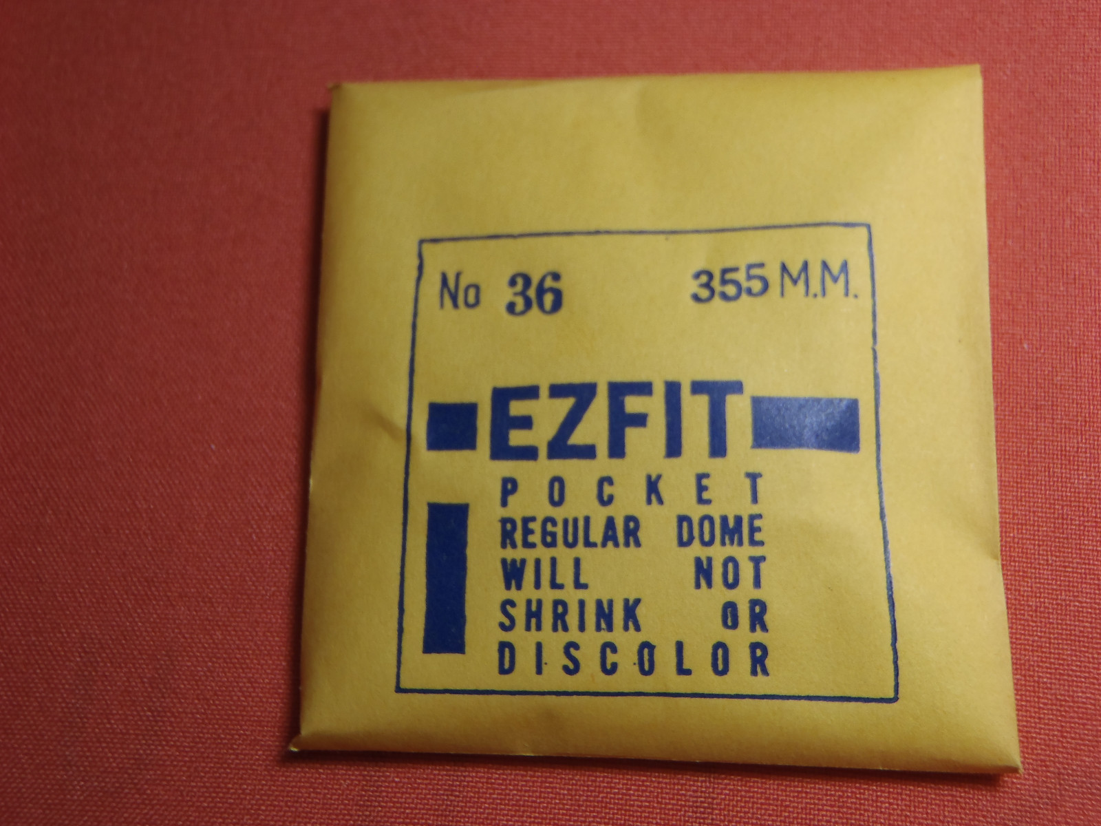 EZFIT REGULAR DOME ROUND PLASTIC WATCH CRYSTAL 35.5MM NOS