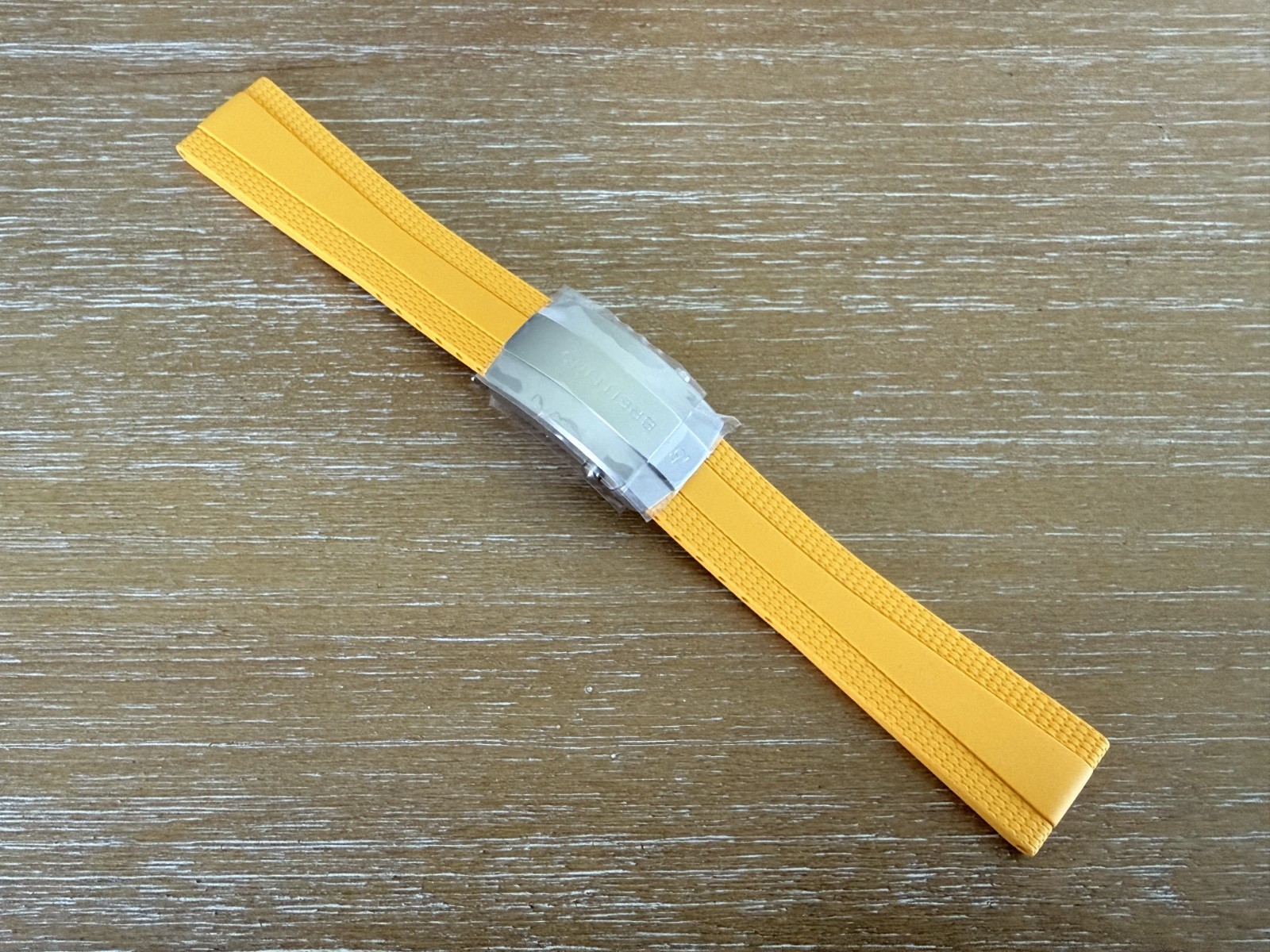 Breitling SuperOcean Diver Pro Yellow Rubber Strap Buckle A17375 22-18mm 364S