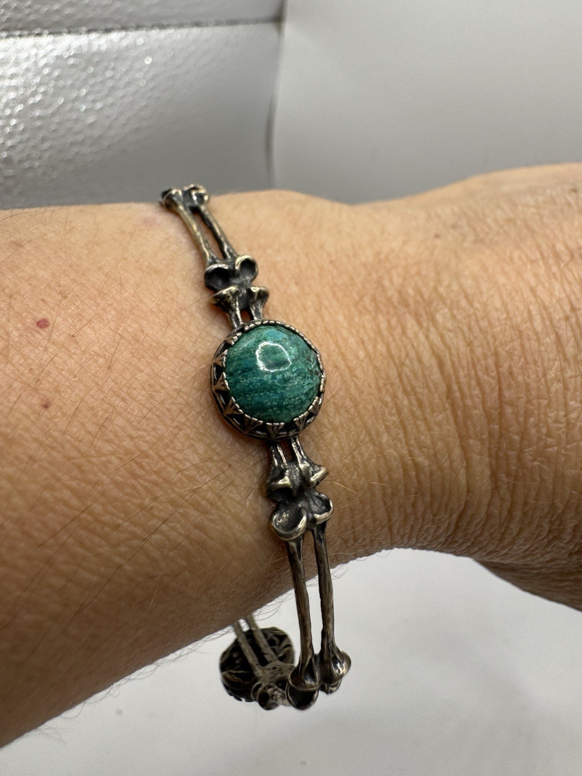 Vtg Native American Navajo Bone Bracelet Sterling Silver 925 3 Green Malachites