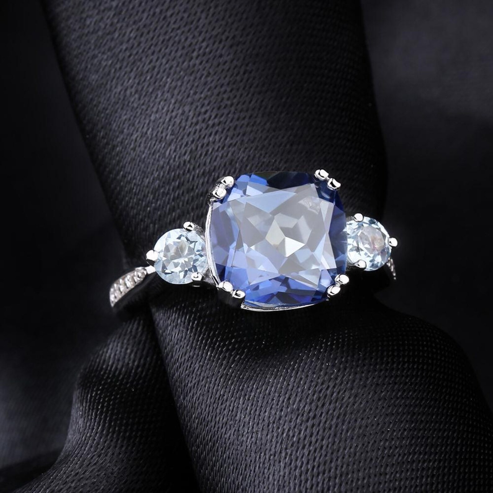 4.40 Ct Cushion Natural Sapphire Diamond Wedding Ring 14K Solid White Gold 6