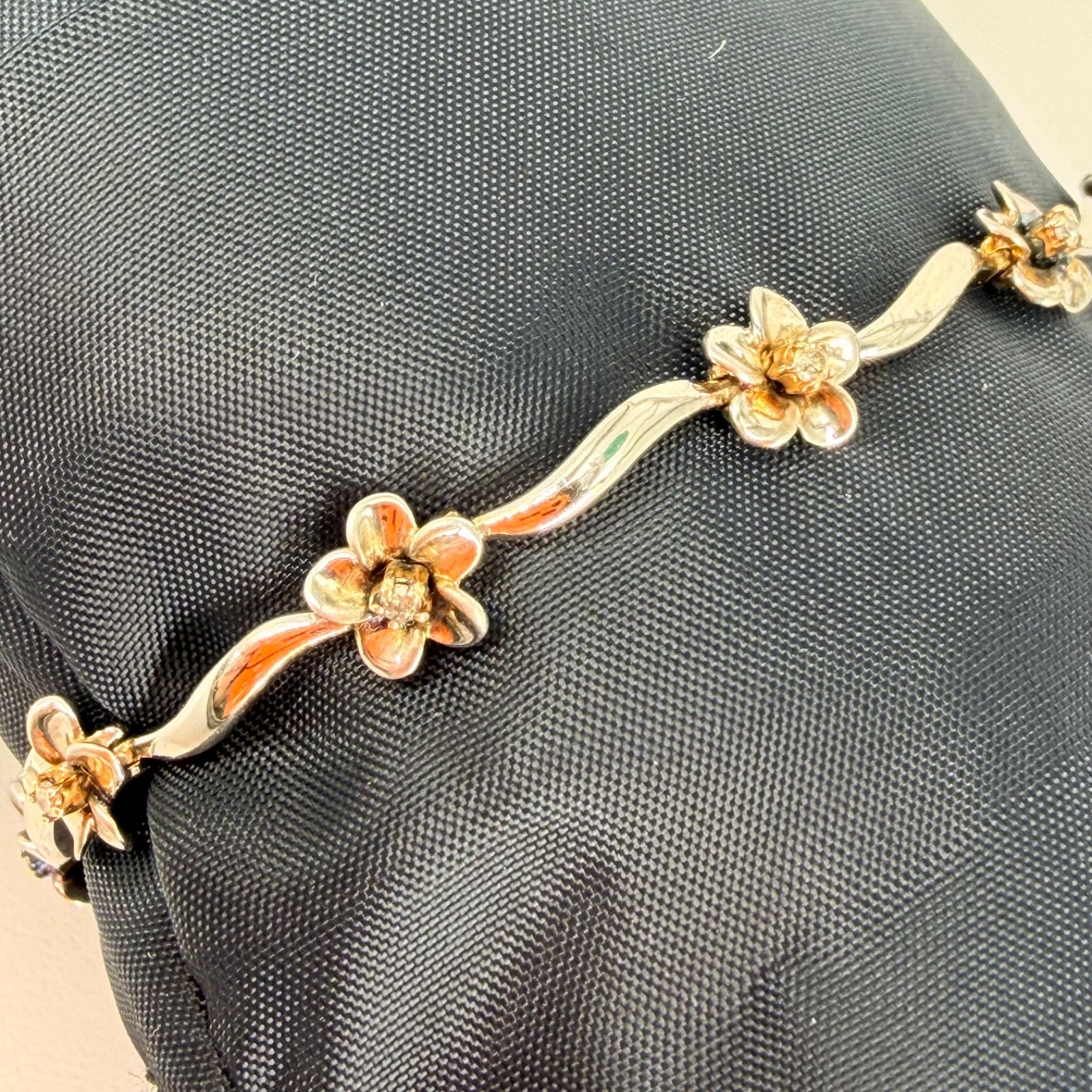 925 Sterling Silver Gold Flower Diamond 10K Gold Accent Hinge Link Bracelet 6.5″