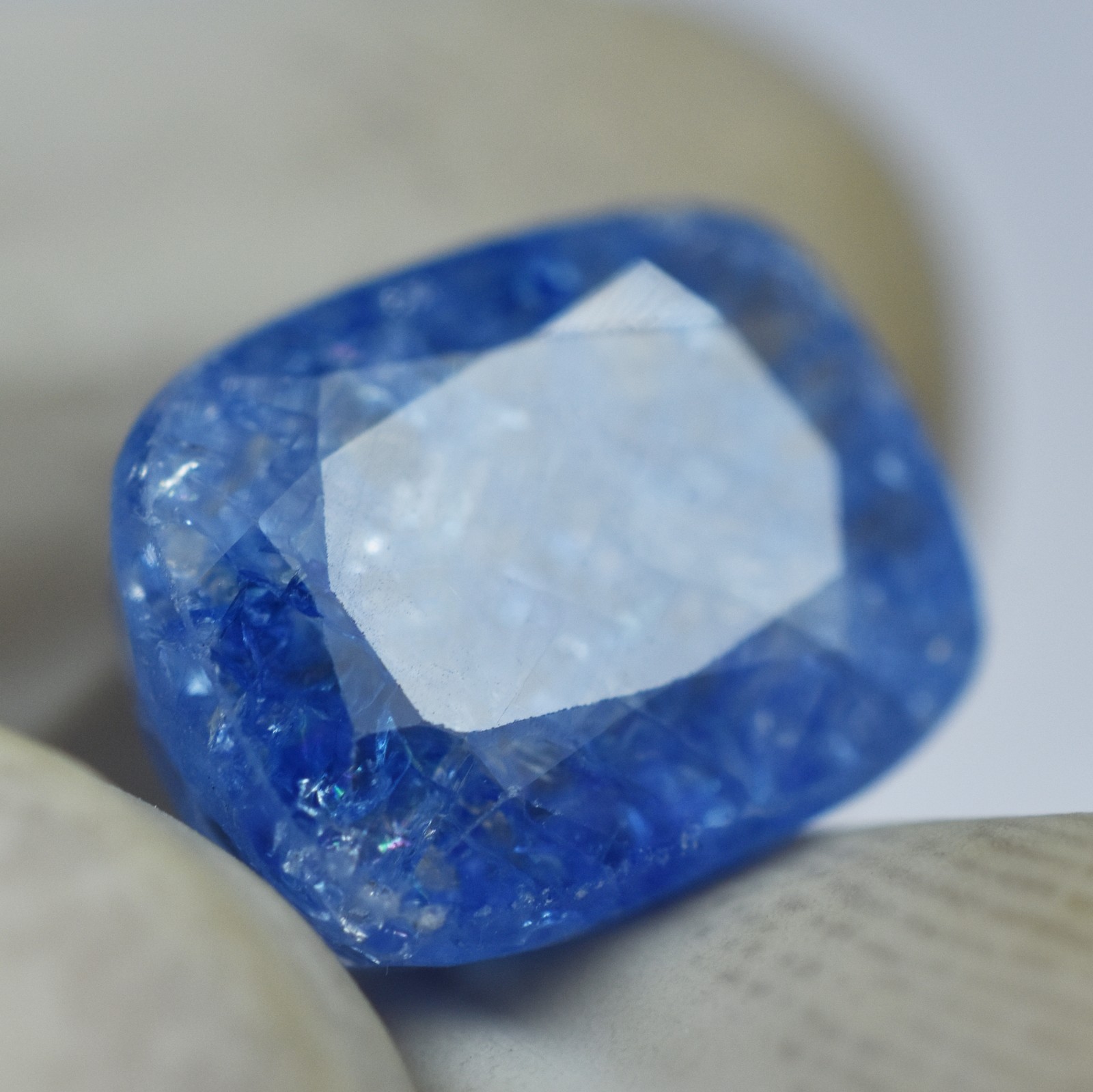 Natural CERTIFIED Blue Sapphire 6.80 Carat Cushion Shape Loose Gemstone