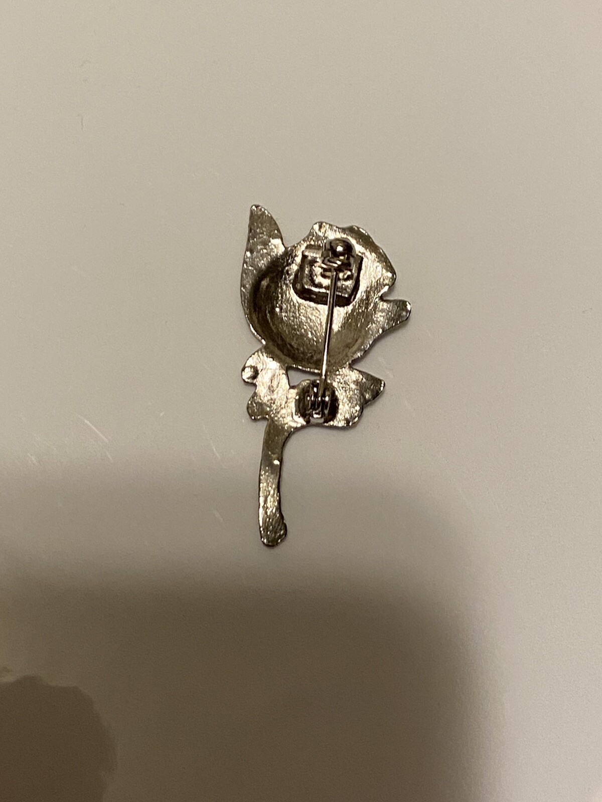 Pink Rose – Love – Beauty – Silver Tone Borders – Vintage Lapel Pin