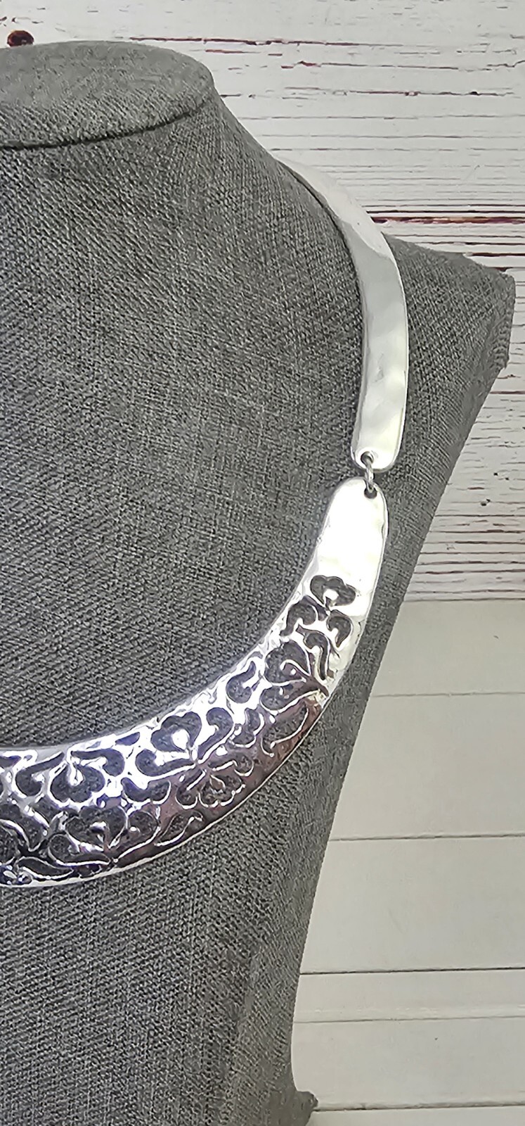 Scroll By Dillard’s NWT Silver tone Nickel Free Adjustable Collar Necklace