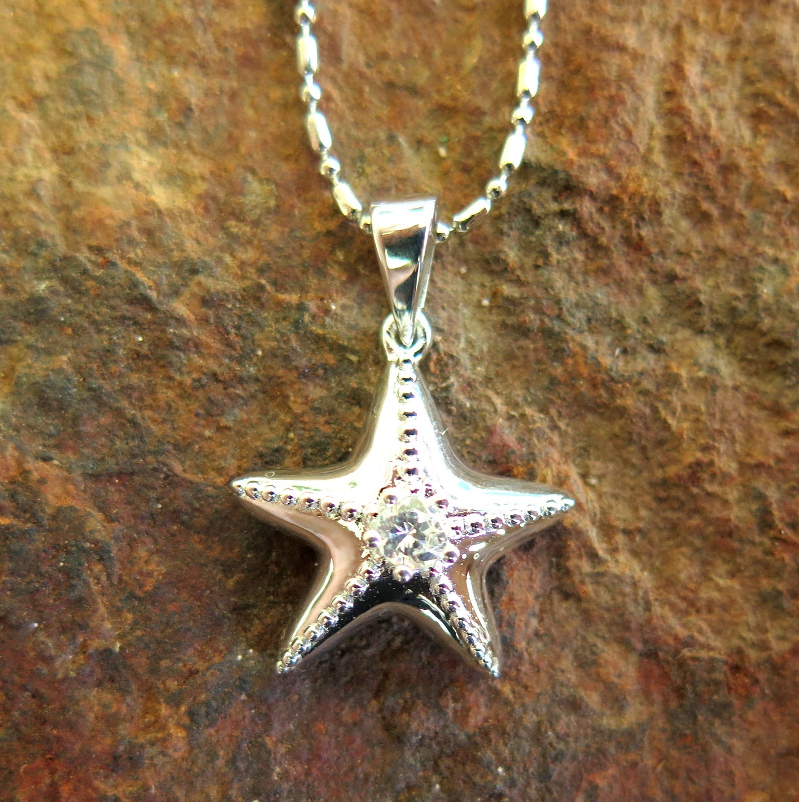 925 Sterling Sliver High Polish Starfish with CZ Hawaiian Jewelry SP82101