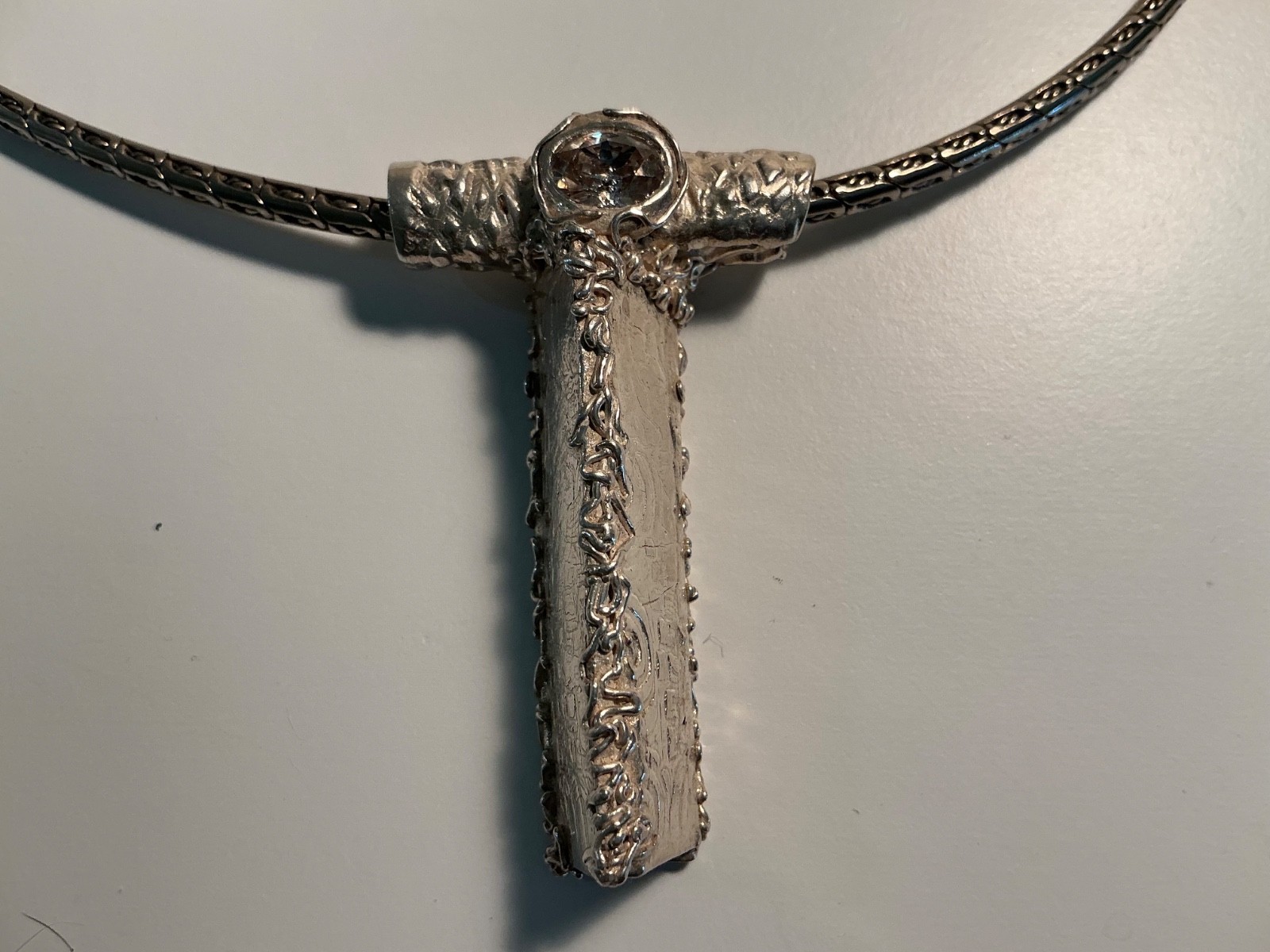 STERLING SILVER WHITE TOPAZ ARTISAN HAND FORGED CROSS ON 18” NECKLACE 47gms