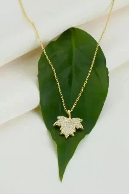 1 Ct Round Cut Simulated Diamond Women Leaf Shape Pendant 14k Yellow Gold Plated