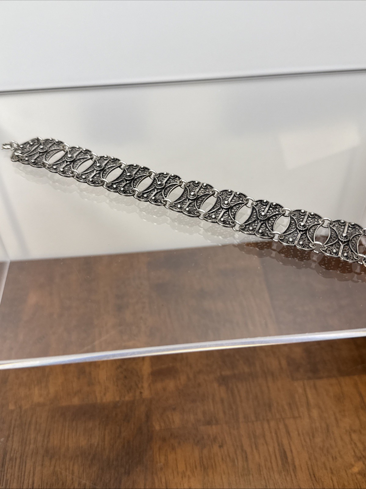 925 Silver Turkish Panel Bracelet. 7.75-8.75in Long. ~1 inch Wide. E5