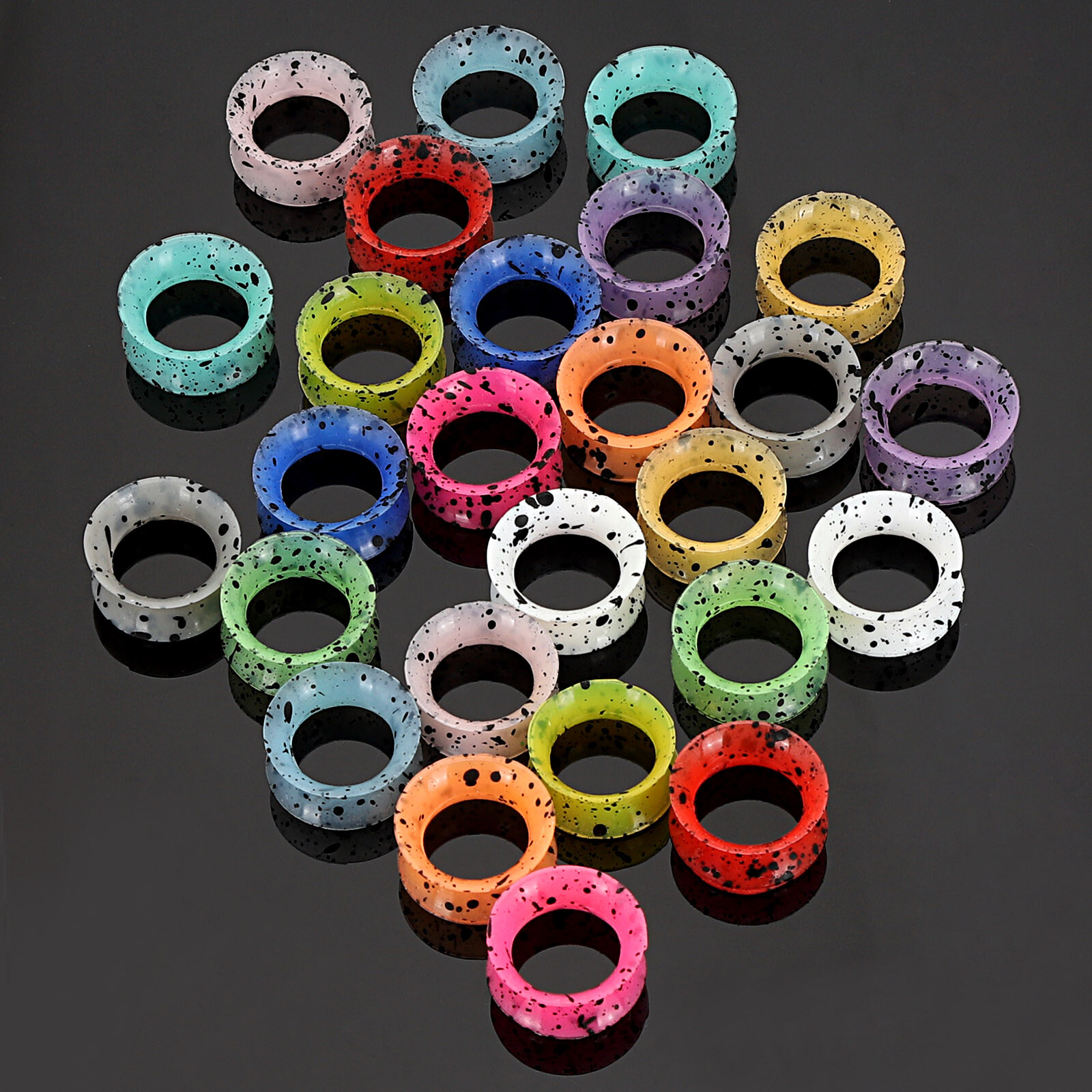 6-100Pcs Ear Gauge Silicone Tunnel Plugs Flexible Stretching Kit Random 2g-3/4″
